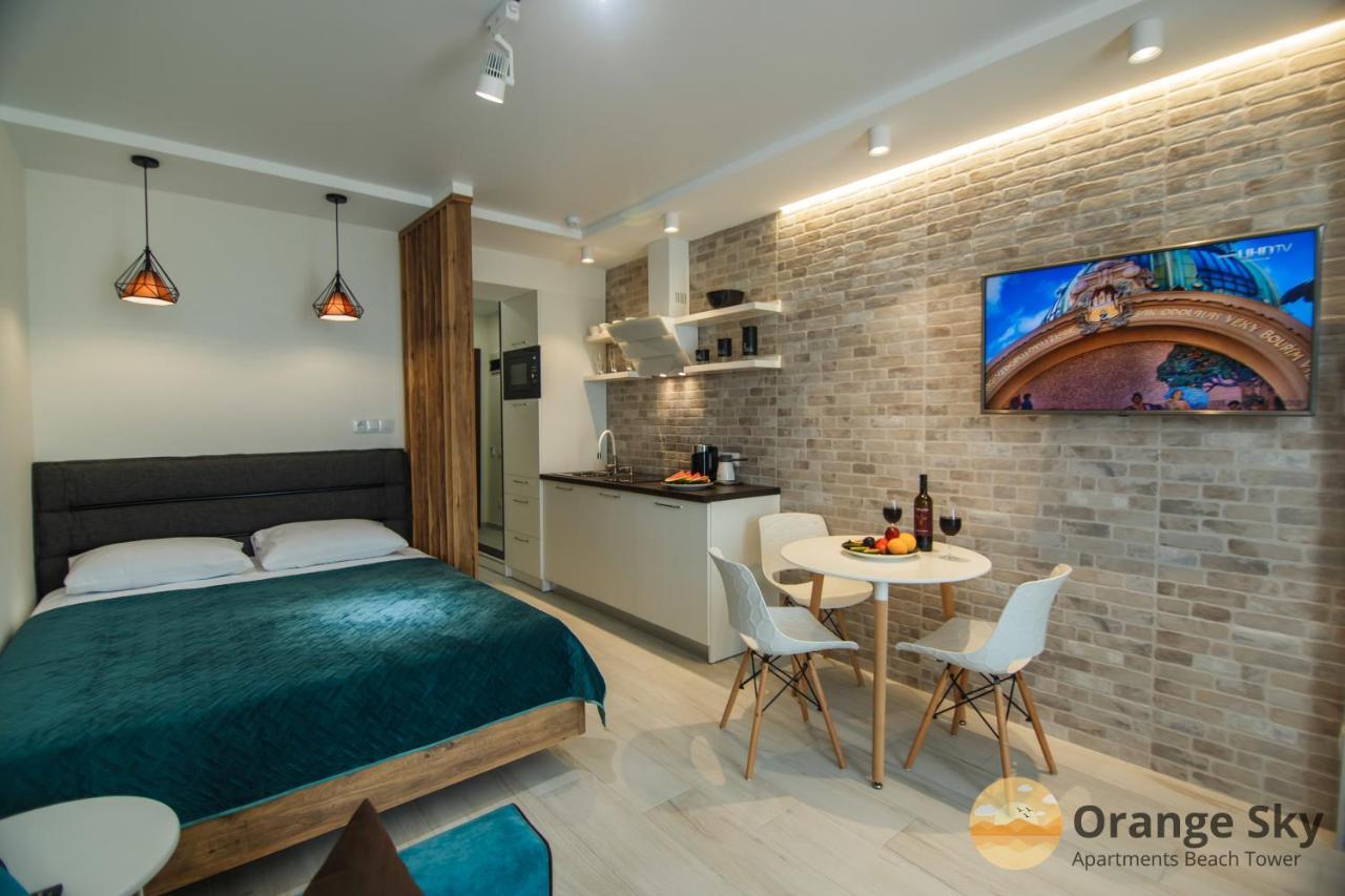 Orange Sky Apartments Beach Tower Батумі Екстер'єр фото